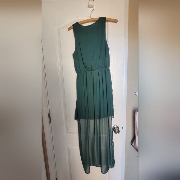 High/low Dress - Picture 2 of 3